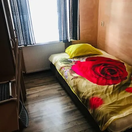 Schronisko/akademik Hostel *